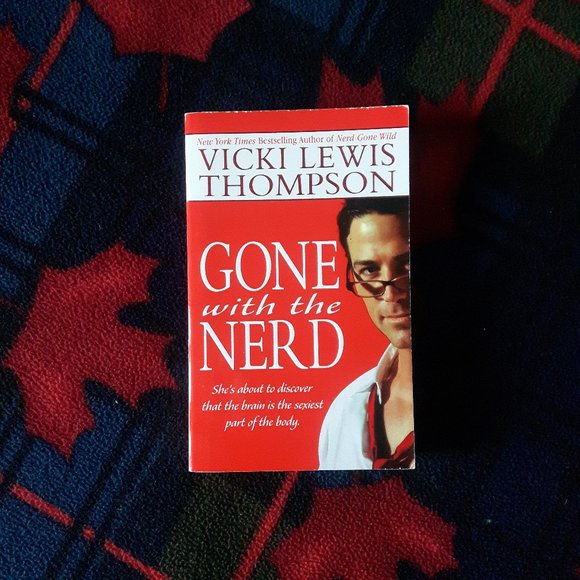 📚 3/$15 or 5/$20 📚 Novel - Gone with the Nerd (#4) - Picture 1 of 2